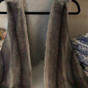 Fur vest